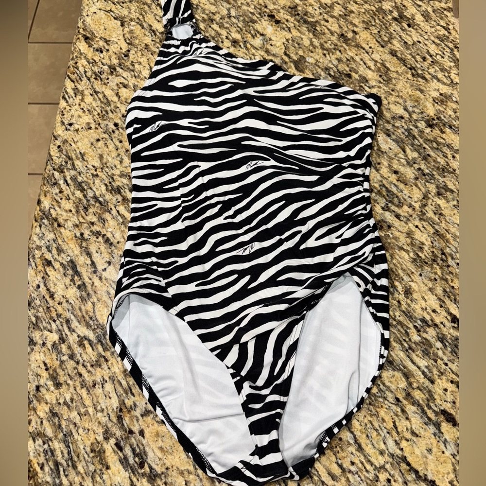 Michael Kors 10